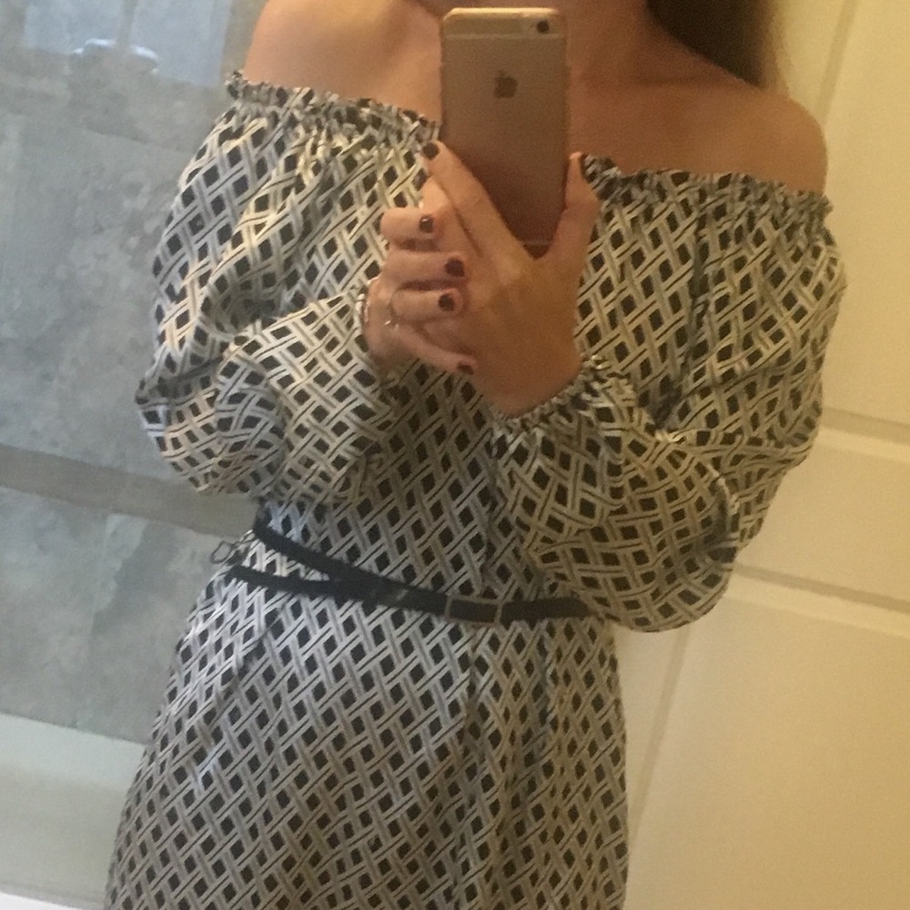 New silk dress size xs/s off the shoulder